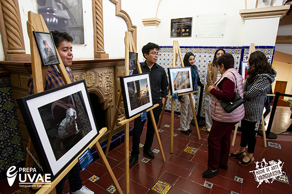 uvae noche de arte vanguardia